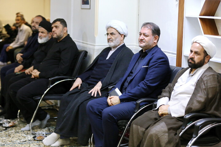 تصاویر/ مراسم یادبود مرحوم حجت‌الاسلام دکتر فارمی عبدالحکیم دبیر بخش فیلیپینی خبرگزاری ابنا