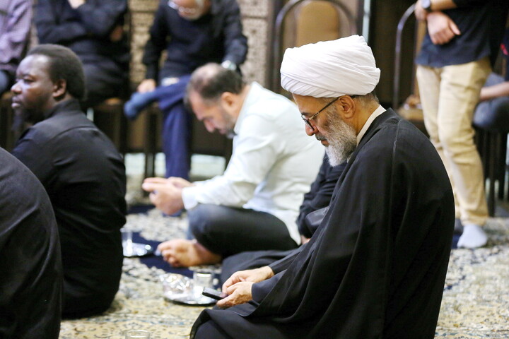 تصاویر/ مراسم یادبود مرحوم حجت‌الاسلام دکتر فارمی عبدالحکیم دبیر بخش فیلیپینی خبرگزاری ابنا