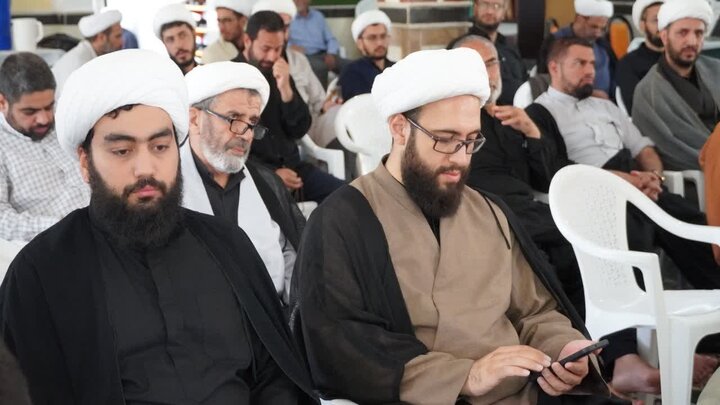 ارائه دستاوردهای گروهی امامان مساجد همدان در نخستین کارگاه "حل مسئله" طرح محراب