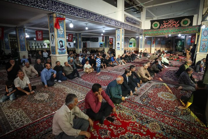 تصاویر /  مراسم گرامیداشت رهبر شهید انقلاب اسلامی  در روستای امیرآباد با حضور امام جمعه قزوین