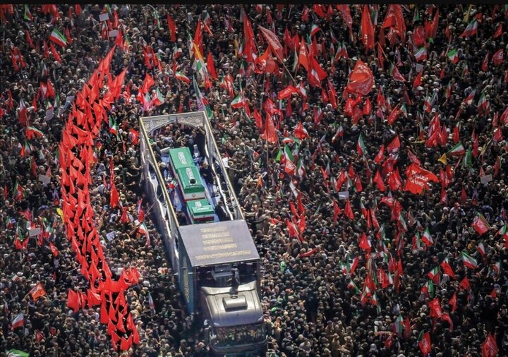 Vidéo/ « À jamais dans les cœurs » : l’Iran en images, quarante jours après le martyre de son Guide