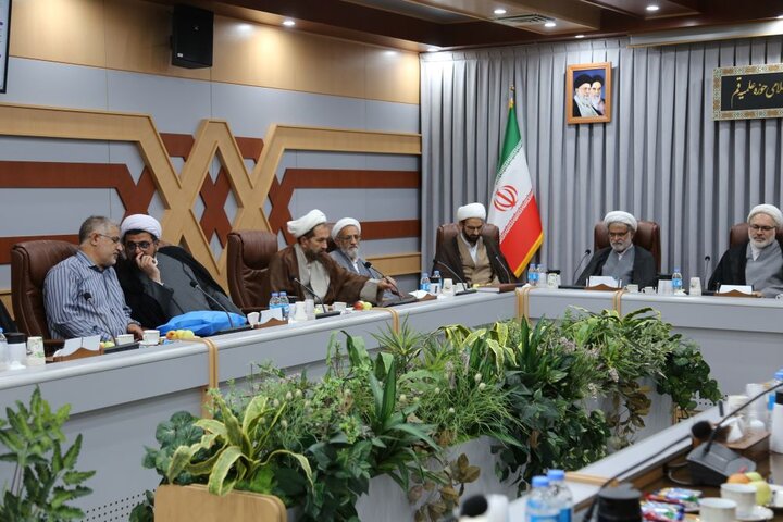 گزارش تصویری/ آیین رونمایی کتاب «نظام سیاسی و دولت در قرآن کریم» به قلم حجت الاسلام نجف لکزایی