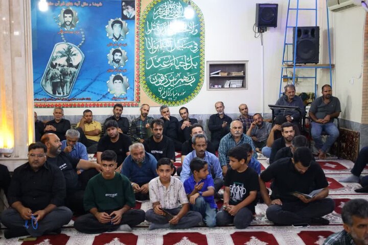 تصاویر/  بزرگداشت رهبر شهید انقلاب در روستای آزادبن پهناب جویبار با حضور نماینده ولی فقیه در استان