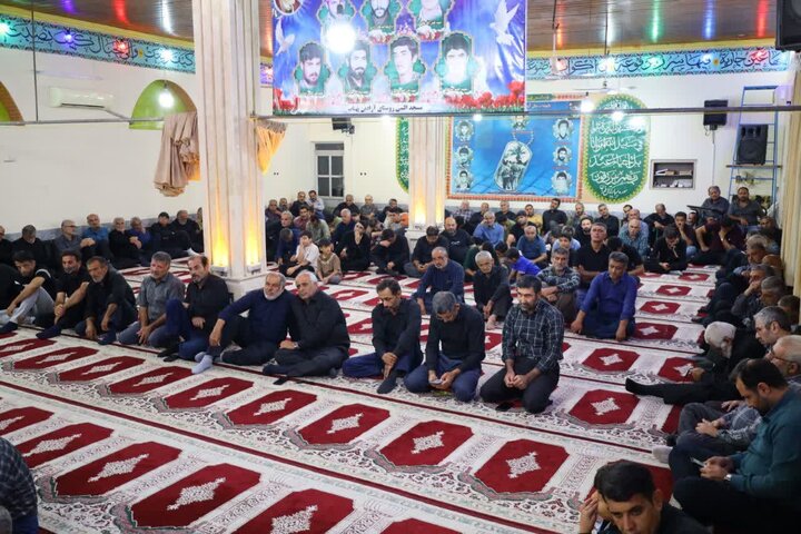 تصاویر/  بزرگداشت رهبر شهید انقلاب در روستای آزادبن پهناب جویبار با حضور نماینده ولی فقیه در استان