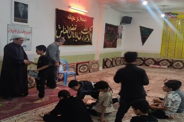 مسجد حضرت صاحب‌الزمان(عج) هرسین، با تجلیل از نوجوانان، «جبهه‌سازی فرهنگی» نسل انقلابی را کلید زد