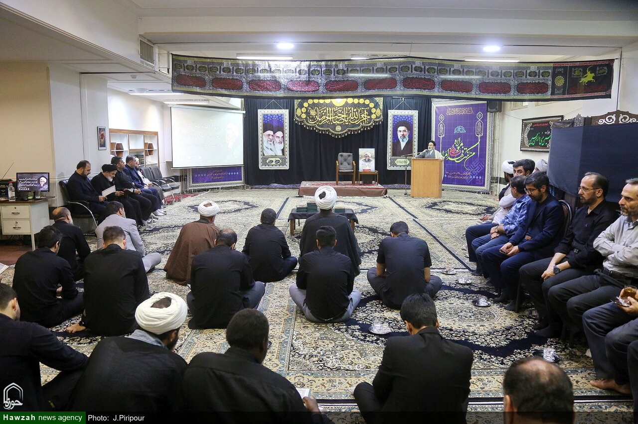 مراسم یادبود حجتالاسلام فارمی عبدالحکیم برگزار شد مراسم یادبود حجتالاسلام فارمی عبدالحکیم برگزار شد