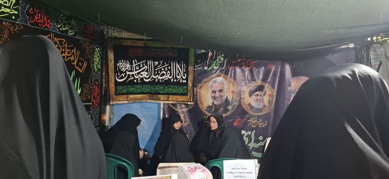 برگزاری نشست فرهنگی عفاف و حجاب در غرفه شهید پاکپور اراک