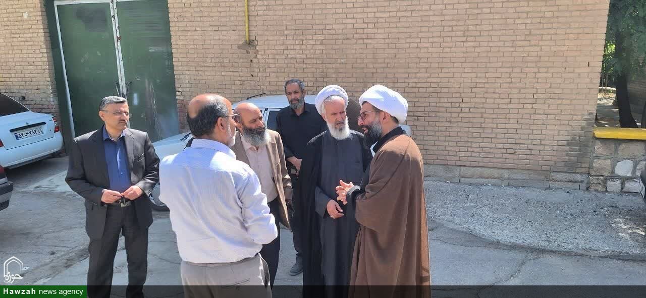 مظاهری