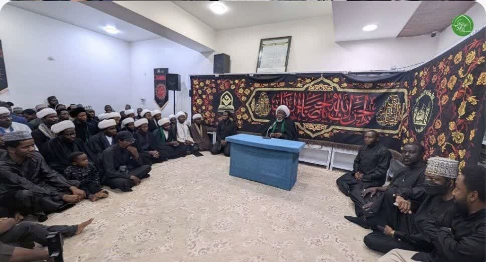 Sheikh Zakzaky meets with Nigerian seminary students in Iraq