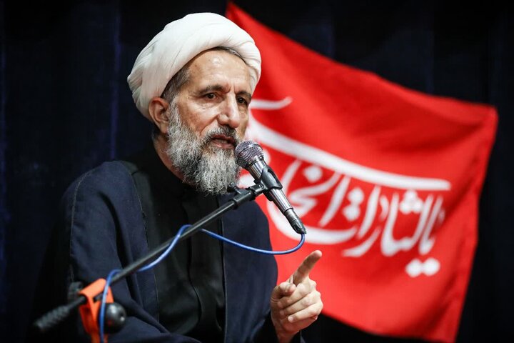 تصاویر / برگزاری مراسم گرامیداشت ر هبر شهید انقلاب اسلامی با حضور امام جمعه قزوین در مساجد مختلف استان قزوین