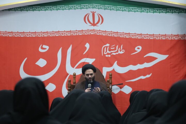 تصاویر / جلسه توجیهی خادمین خواهر موکب حضرت سیدالشهداء علیه السلام اوقاف استان قزوین در نجف اشرف