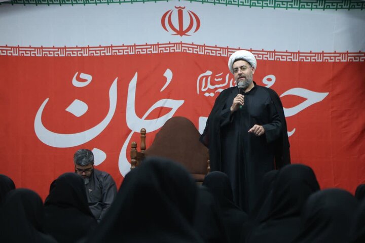 تصاویر / جلسه توجیهی خادمین خواهر موکب حضرت سیدالشهداء علیه السلام اوقاف استان قزوین در نجف اشرف
