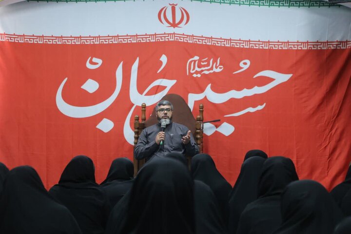 تصاویر / جلسه توجیهی خادمین خواهر موکب حضرت سیدالشهداء علیه السلام اوقاف استان قزوین در نجف اشرف