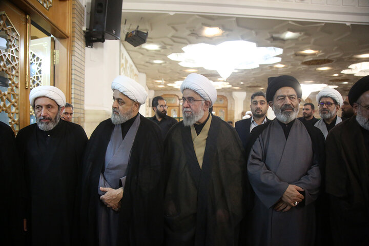 Cerimonia commemorativa del Leader della Comunità, il martire Imam Khamenei, organizzata dagli enti internazionali del seminario