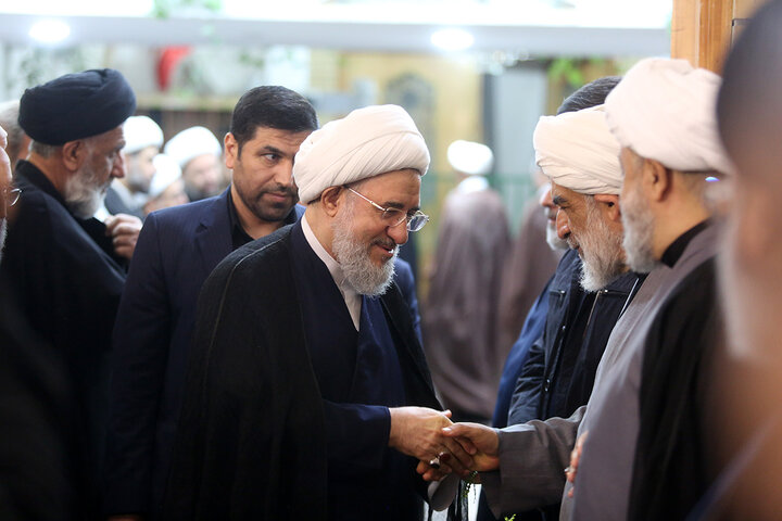 Cerimonia commemorativa del Leader della Comunità, il martire Imam Khamenei, organizzata dagli enti internazionali del seminario