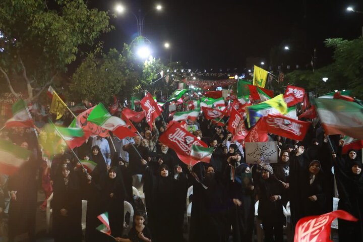تصاویر/ اجتماع مردمی «شب‌های اقتدار حسینی»  در معراج الشهدای میدان سعدی