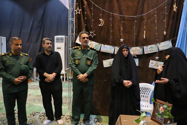 نمایشگاه بانوی مقاوم، خانوادهٔ مقاوم
