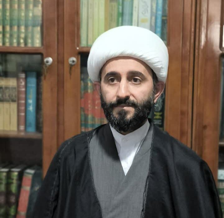 روحانیون، پیشقراولان مسیر خونخواهیِ قائد شهید امت هستند روحانیون، پیشقراولان مسیر خونخواهیِ قائد شهید امت هستند