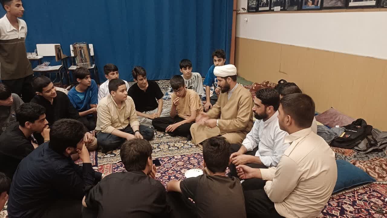 تعلیم و پژوهش طلاب بر اساس تراز انقلاب در مدرسه علمیه امام محمدباقر(ع) تعلیم و پژوهش طلاب بر اساس تراز انقلاب در مدرسه علمیه امام محمدباقر(ع)