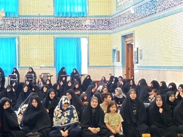 برگزاری نشست فرزندآوری در مسجد روستای اردها