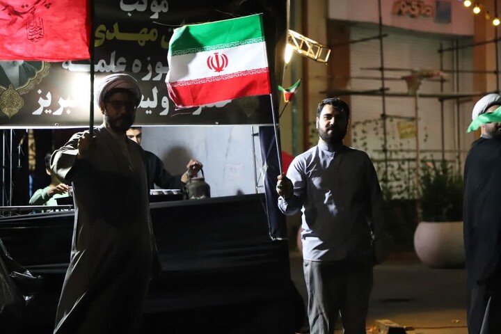 تصاویر/ اجتماع شبانه موکب مدرسه علمیه ولیعصر(عج)تبریز