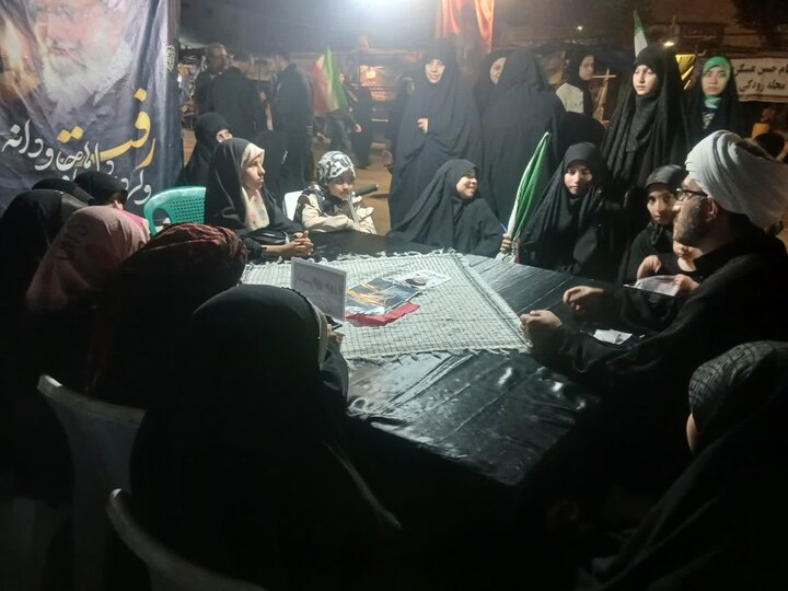 تصاویر/برپایی کافه گفتگو دختران توسط مبلغین مدرسه علمیه فاطمه‌الزهرا اراک