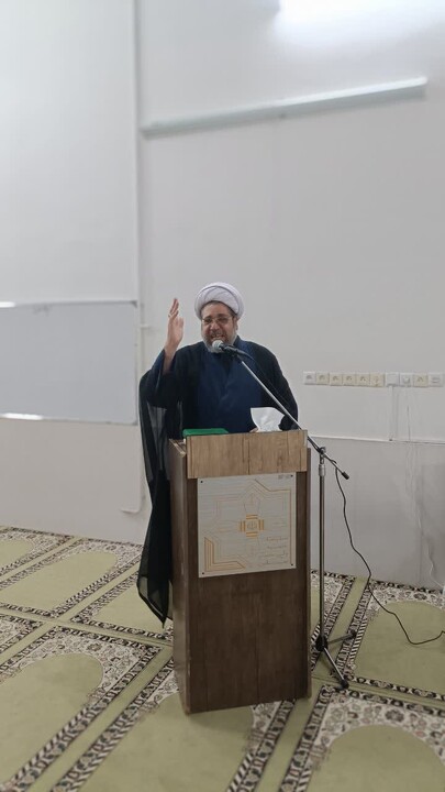 تصاویر /  مراسم بزرگداشت قائد امت اسلام در مدرسه سامن