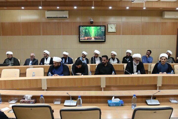 تقدیر نماینده ولی فقیه در فارس از مجاهدت روحانیون