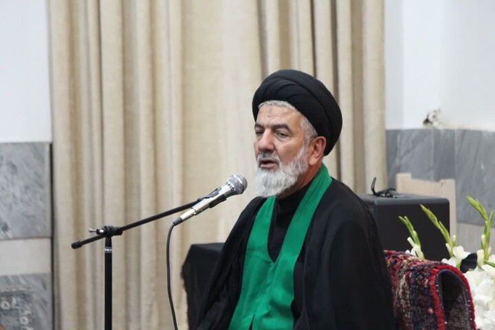 مراسم بزرگداشت رهبر شهید انقلاب اسلامی