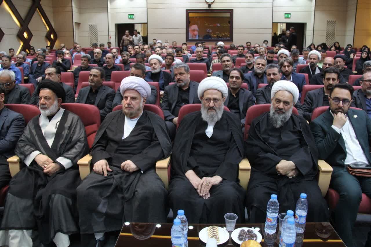 سوگواره «آقای شهید ایران» برگزار شد سوگواره «آقای شهید ایران» برگزار شد