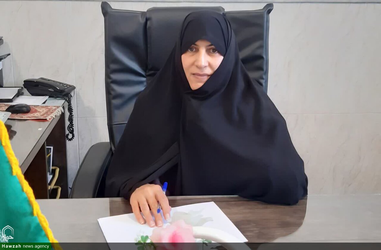 اربعین، ویترین زنده از تمدن اسلامی و میدانِ نمایشِ «سبک هویتی» زن مسلمان است اربعین، ویترین زنده از تمدن اسلامی و میدانِ نمایشِ «سبک هویتی» زن مسلمان است