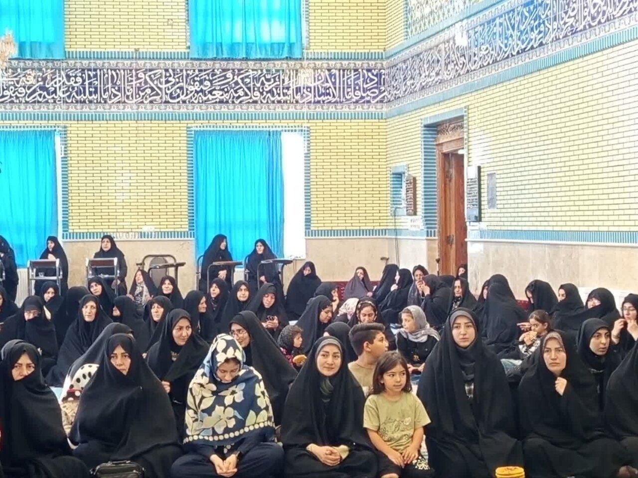 برگزاری نشست فرزندآوری در مسجد روستای اردها برگزاری نشست فرزندآوری در مسجد روستای اردها