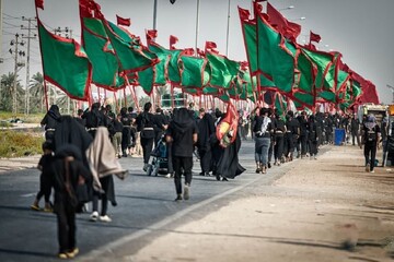 فعالیت تبلیغی و خدمت رسانی استادان و طلاب مدرسه علمیه ثقلین در اربعین حسینی 