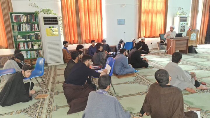 تصاویر/ دوره پژوهش تابستانه در مدرسه علمیه خاتم الانبیاء (ص) بابل