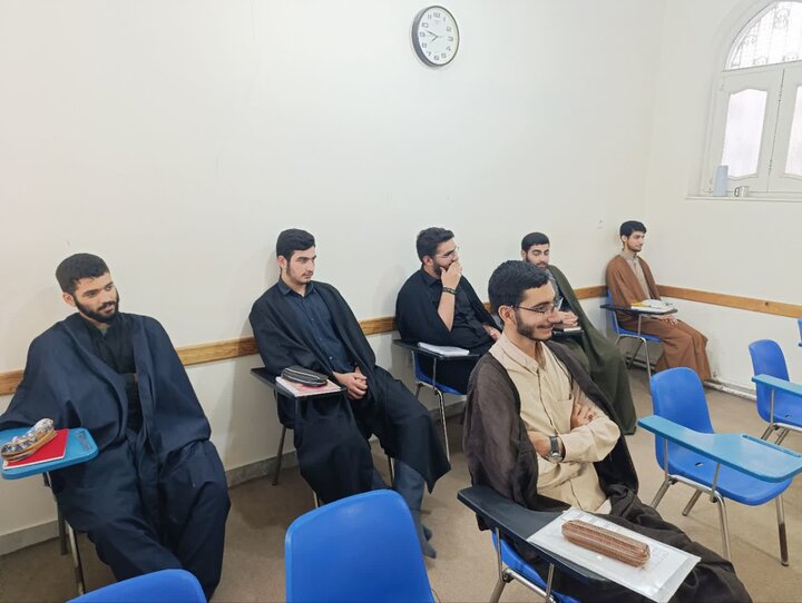 تصاویر/ برپایی کارگاه های علمی مدرسه علمیه خاتم الانبیاء شهرستان بابل در قالب طرح های تابستانه