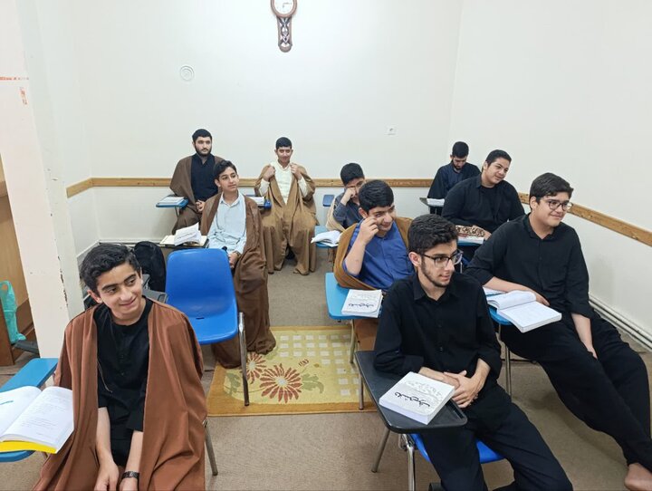 تصاویر/ برپایی کارگاه های علمی مدرسه علمیه خاتم الانبیاء شهرستان بابل در قالب طرح های تابستانه
