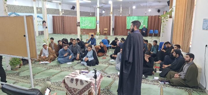 تصاویر/ دوره تربیت مربی برای ارتباط با جوانان، در مدرسه علمیه خاتم الانبیاء (ص) بابل