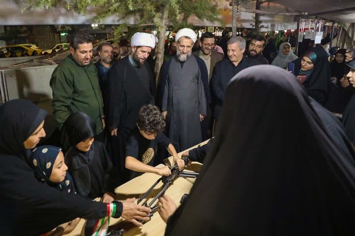 تصاویر / حضور مردم شهرستان تاکستان در شب صد وچهل ودوم