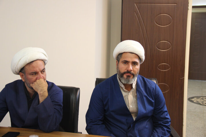تصاویر / نشست علمی ،تخصصی با موضوع الهیات جنگ ومقاومت در پژوهش سرای حوزه علمیه قزوین