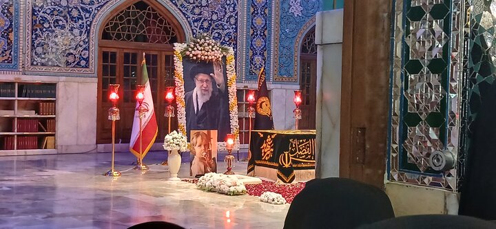 تصاویر /تجدید میثاق دانشگاهیان مشهد با قائد امت و رهبرشهید در حرم مطهر رضوی