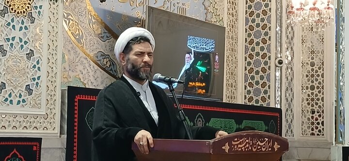 تصاویر /تجدید میثاق دانشگاهیان مشهد با قائد امت و رهبرشهید در حرم مطهر رضوی