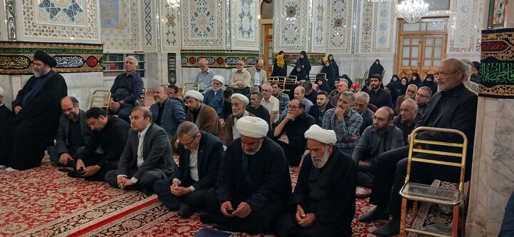 تصاویر /تجدید میثاق دانشگاهیان مشهد با قائد امت و رهبرشهید در حرم مطهر رضوی