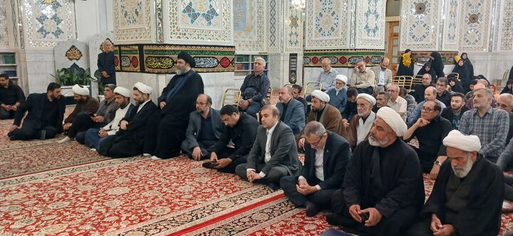 تصاویر /تجدید میثاق دانشگاهیان مشهد با قائد امت و رهبرشهید در حرم مطهر رضوی