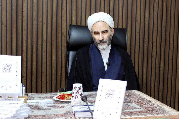 تصاویر/ رونمایی از کتاب اندیشه تفسیری صدر