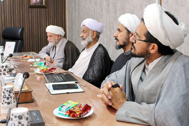 تصاویر/ رونمایی از کتاب اندیشه تفسیری صدر