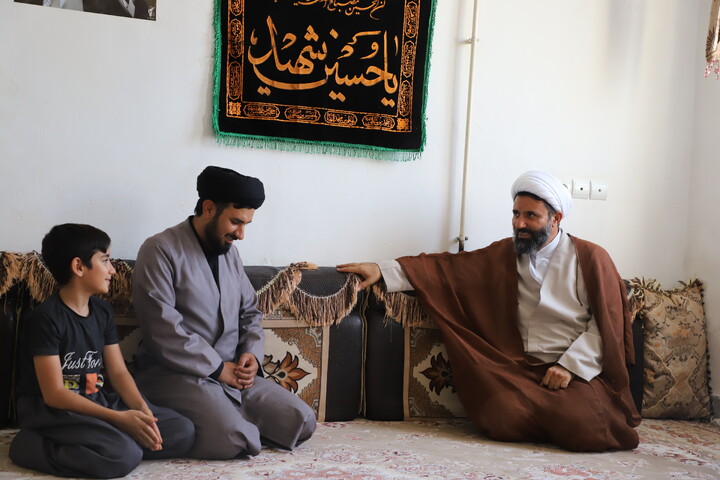 تصاویر/سرکشی مدیر حوزه علمیه کردستان از روحانیون هجرت شهرستان کامیاران