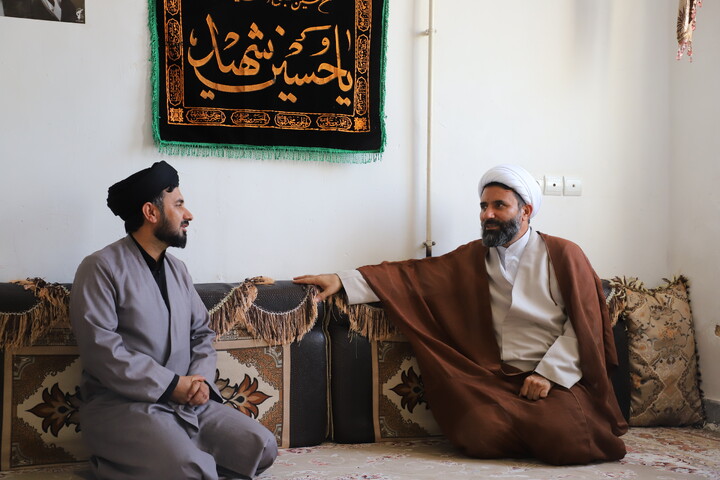 تصاویر/سرکشی مدیر حوزه علمیه کردستان از روحانیون هجرت شهرستان کامیاران