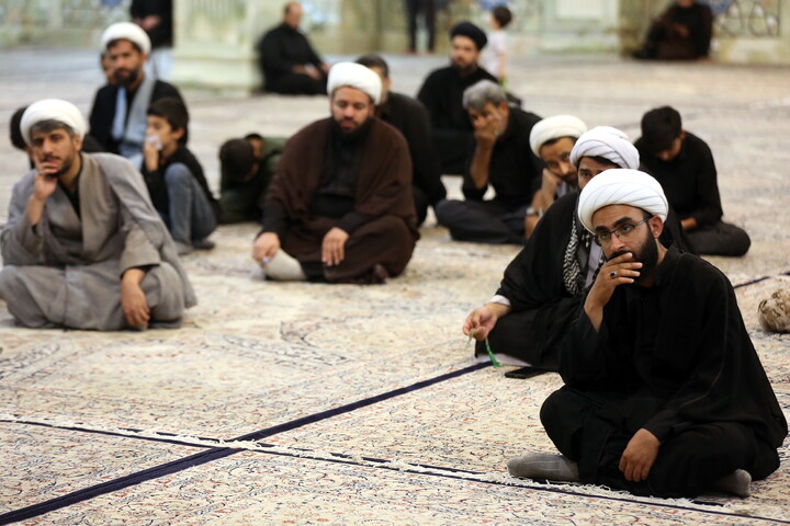 مراسم اقامه عزا در شب شهادت امام حسن مجتبی (ع) و مراسم بزرگداشت رهبر شهید