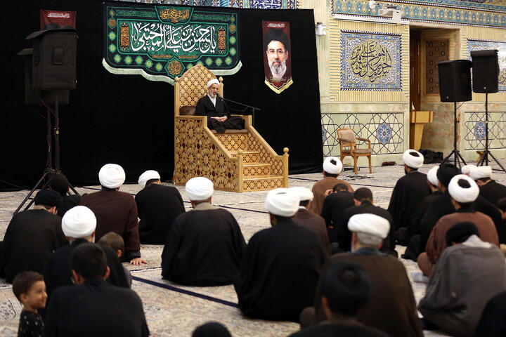 مراسم اقامه عزا در شب شهادت امام حسن مجتبی (ع) و مراسم بزرگداشت رهبر شهید