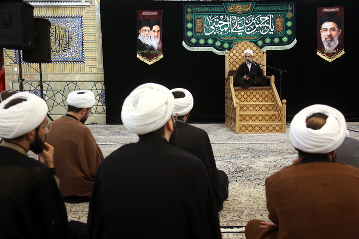 مراسم اقامه عزا در شب شهادت امام حسن مجتبی (ع) و مراسم بزرگداشت رهبر شهید
